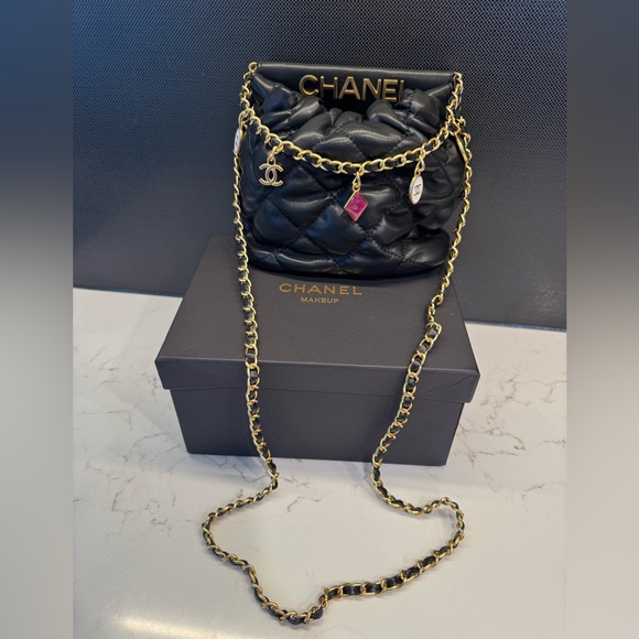 Chanel Makeup Bag crossbody purse chain CC black charm bucket bag pouch - Picture 2 of 13